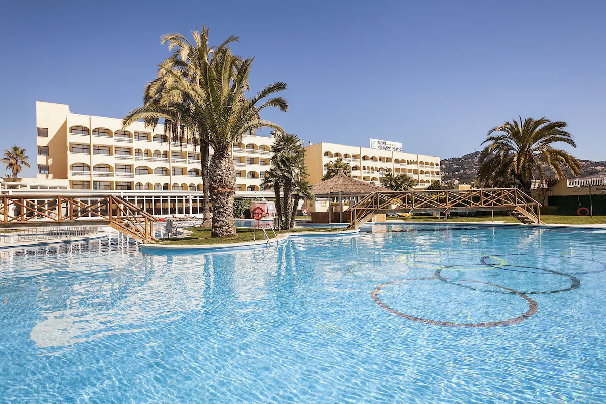 4★ hotel included with the Barcelona padel tournament pack