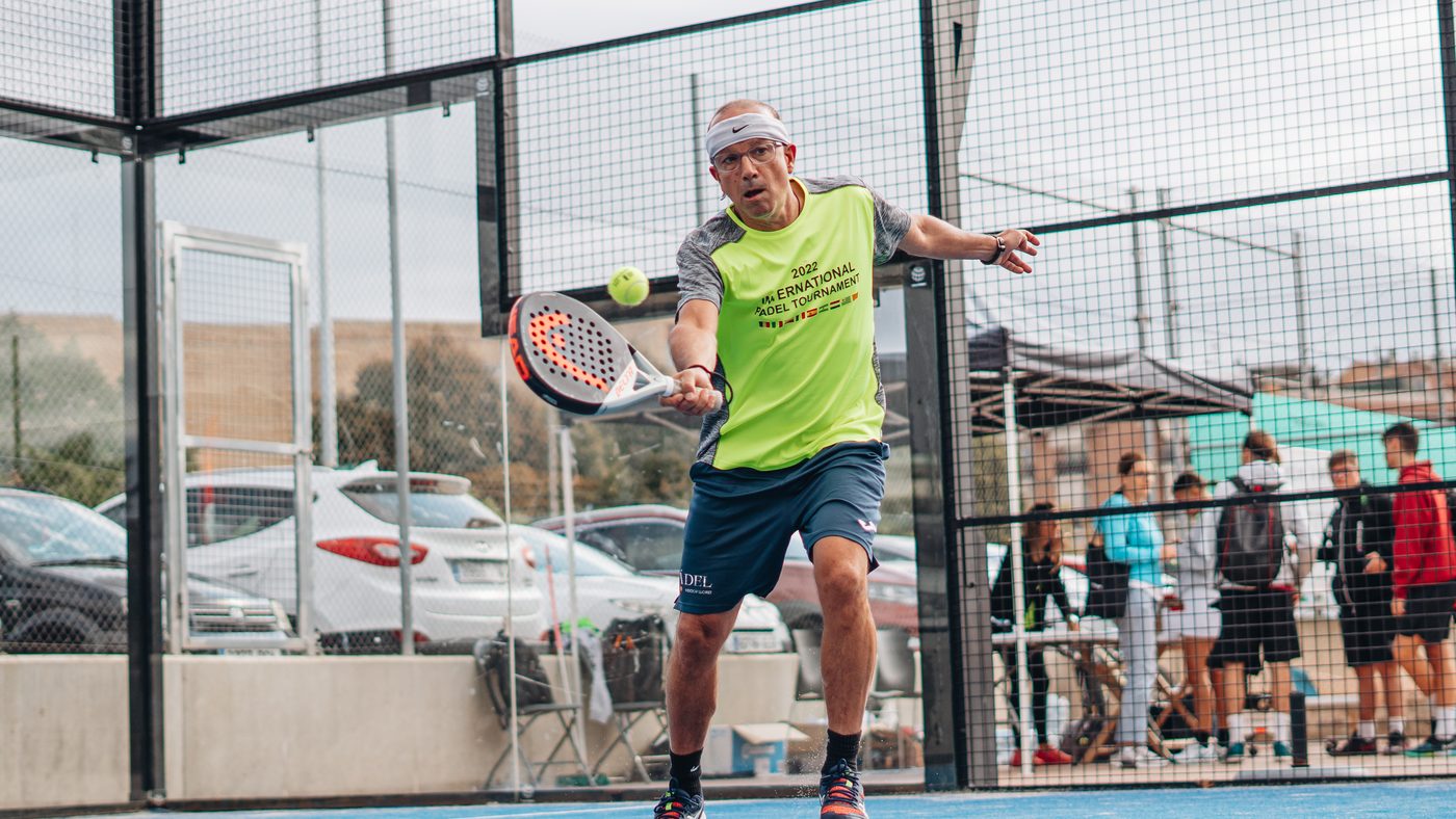 Player in action at a Padel & Go tournament